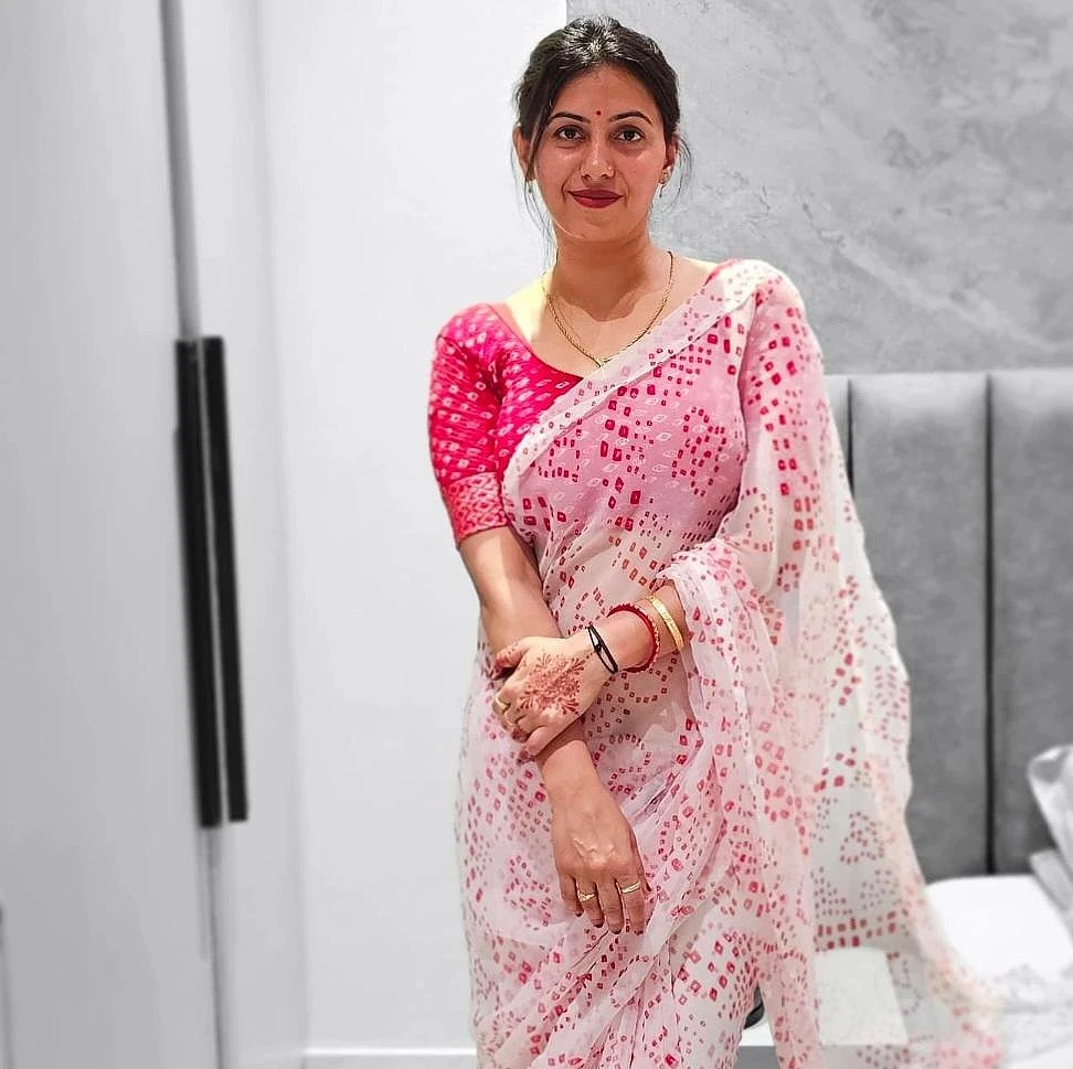 Anushka – Indian escort in Kochi — 2 / 4