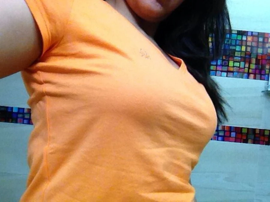 Sonia Sex Service – Indian escort in Moradabad — 4 / 5
