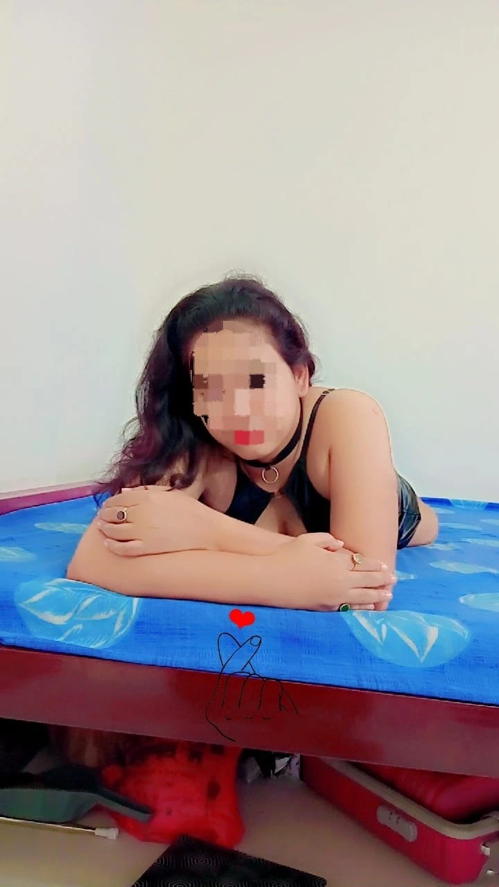 Ria Independent Services – Indian escort in Kolkata — 18 / 19