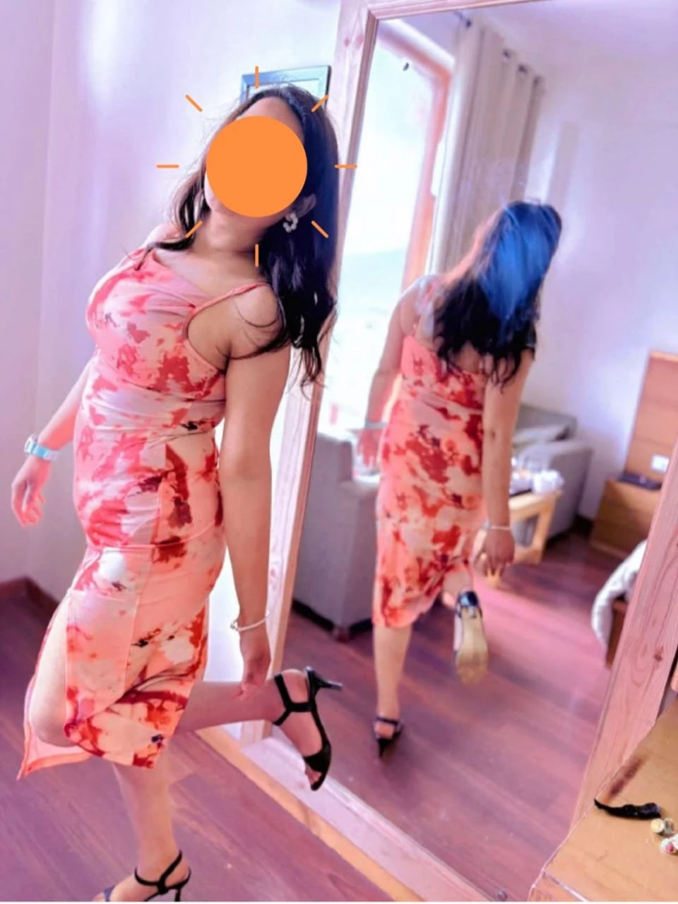 Pahadi housewife Cam session only – Indian escort in New Delhi — 3 / 5
