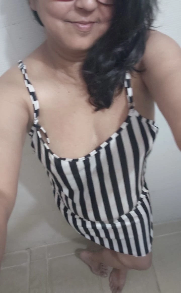 Seema – Indian escort in Mumbai — 6 / 7