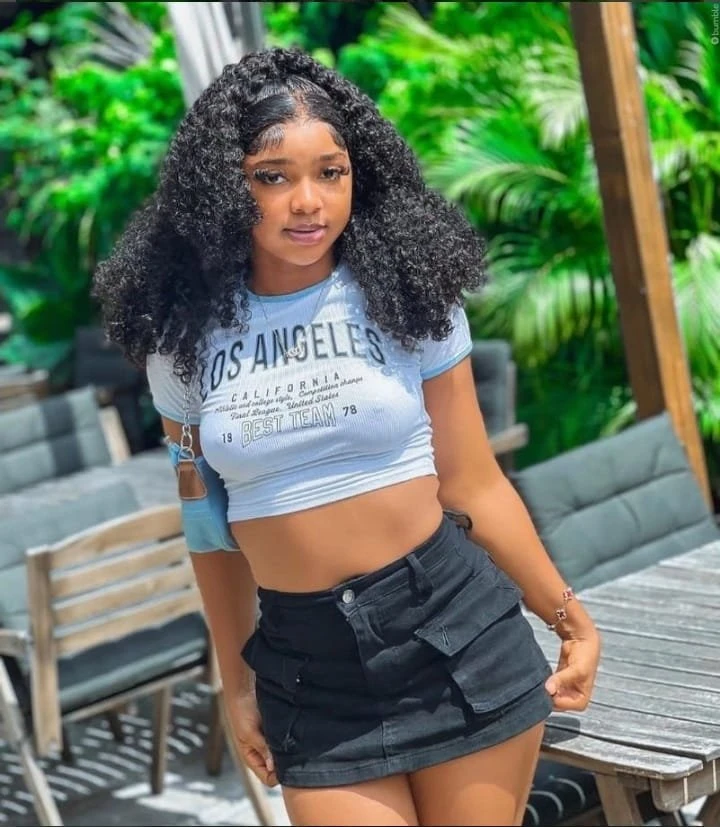 Stephanie Oyin – Nigerian escort in Beirut — 2 / 4
