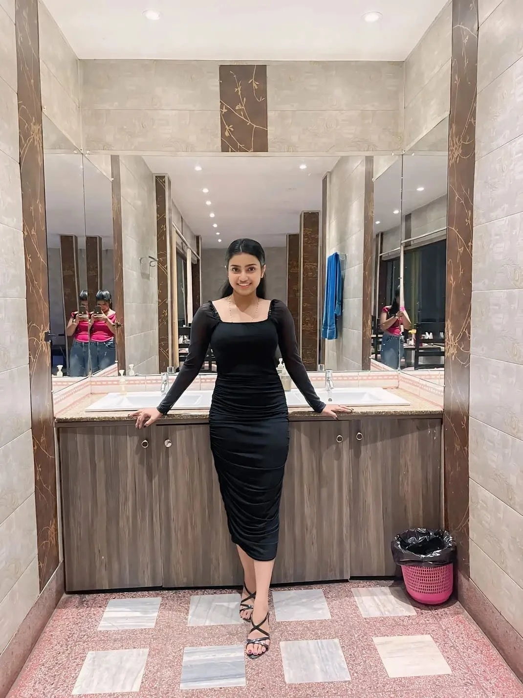NO ADVANCE HOME AND HOTEL INDEPENDENT SE – Indian escort in Kolkata — 5 / 7