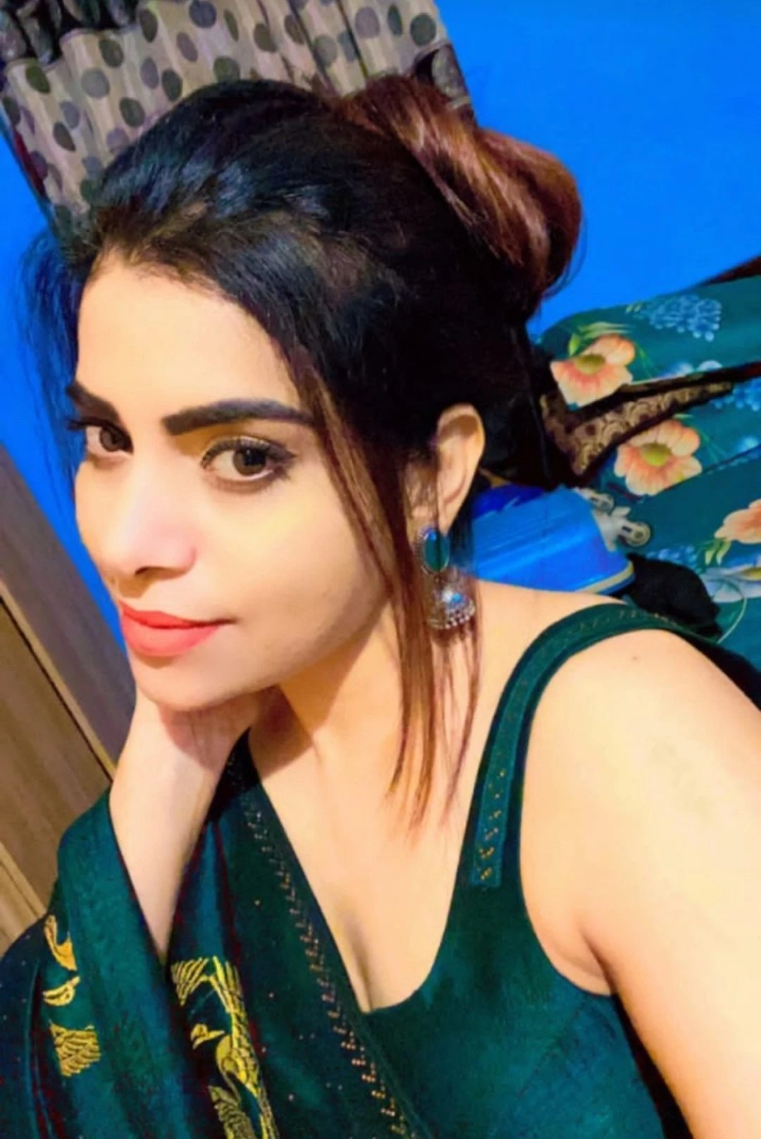 Calicut Puthiyara East Hill Poovangal – escort in Kozhikode — 2 / 3