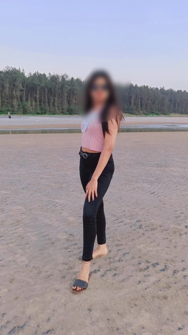 Priya ( CAM show and MEETING) – Indian escort in Pune — 3 / 5