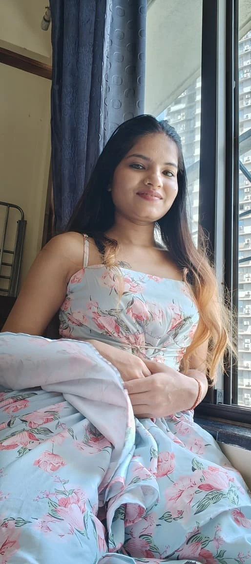 Sanvi Kapoor – Indian escort in Hyderabad — 2 / 3