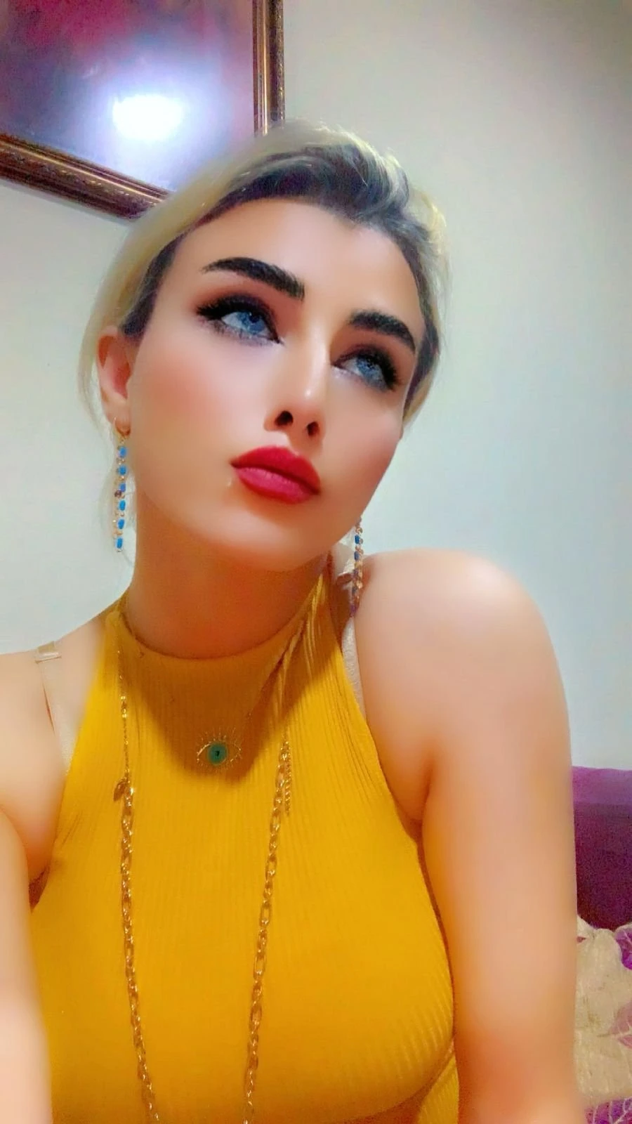 Nana – Lebanese escort in Beirut — 5 / 8