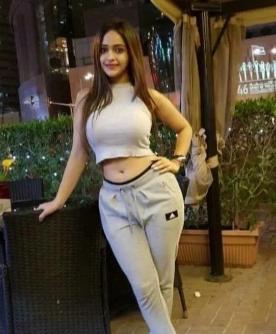 Hot Curvy Girl ((Indian & Russian)) – Indian escort in Pune — 1 / 2