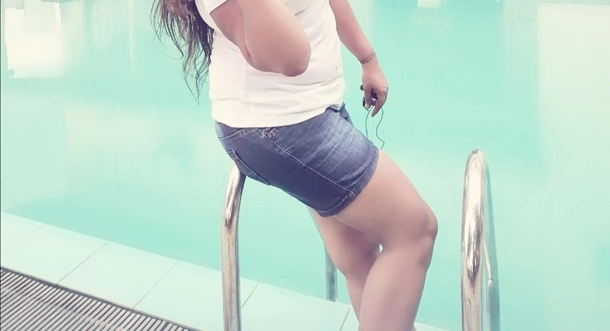 Nethmi Nethu – Sri Lankan escort in Colombo — 2 / 4
