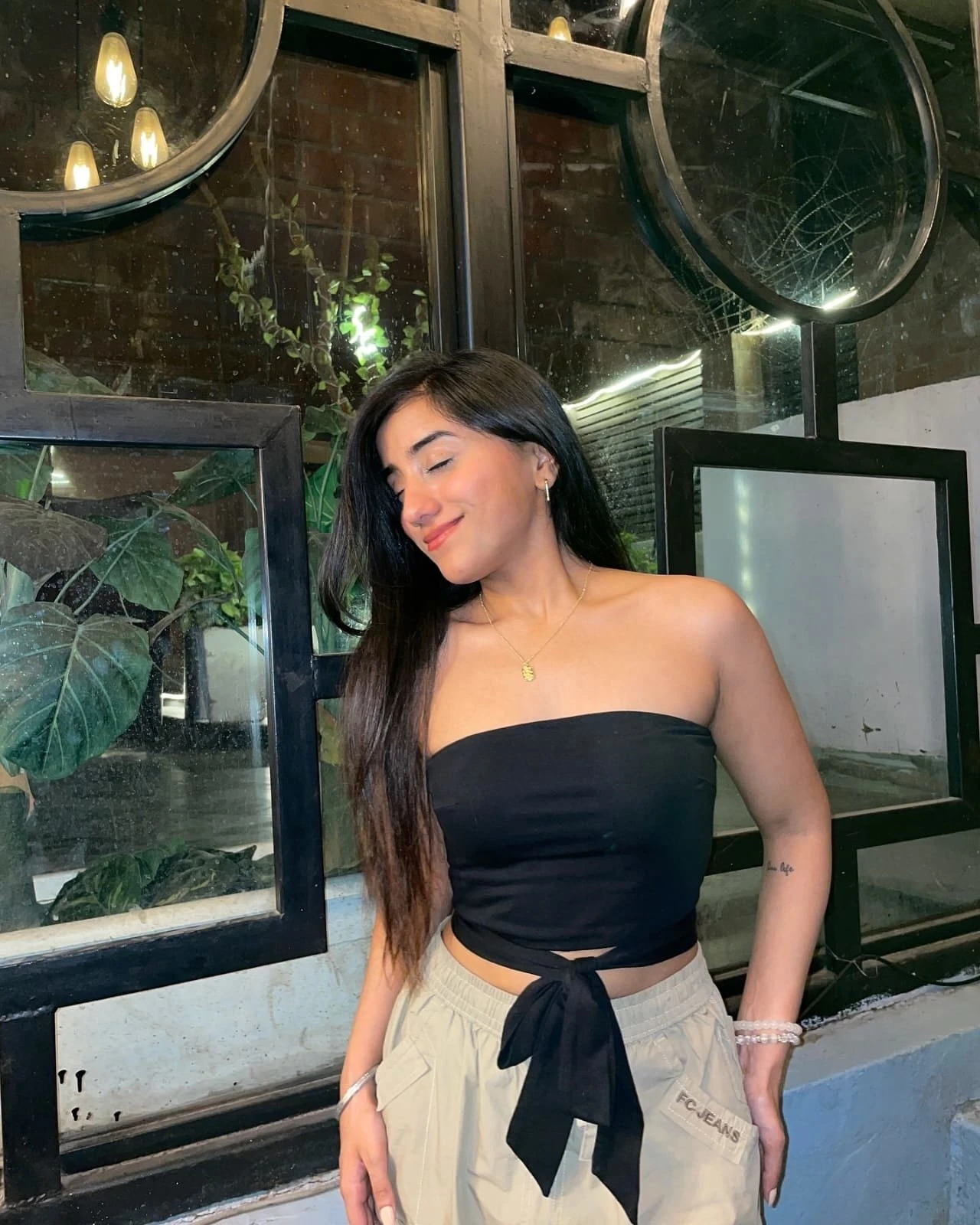 Rachi – Indian escort in Pondicherry — 2 / 4