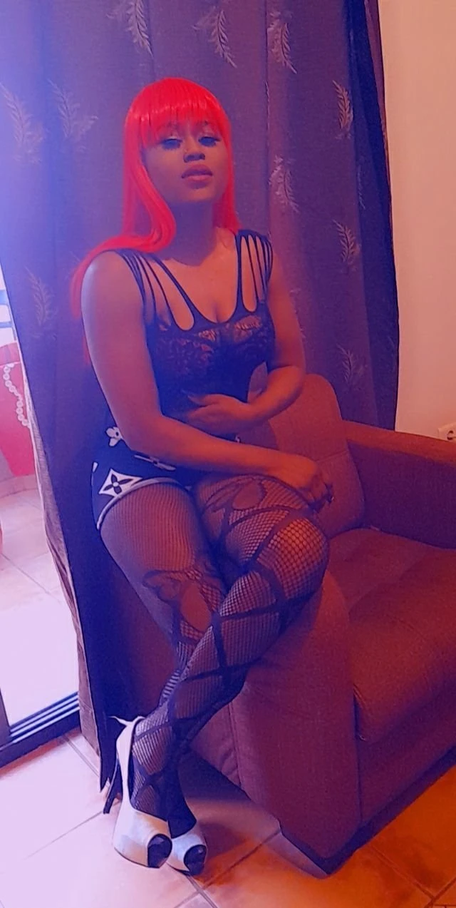 Lucii – South African escort in Beirut — 3 / 7
