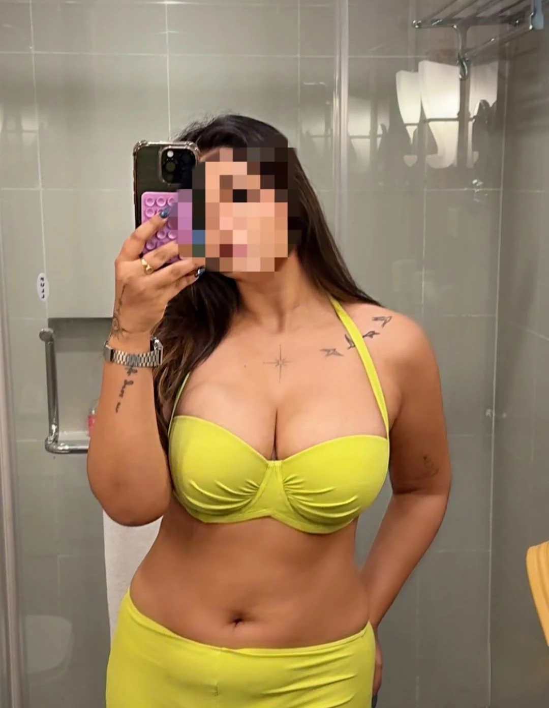 4 Lakhs Followers on Insta. Real Meet – Indian escort in Mumbai — 12 / 18