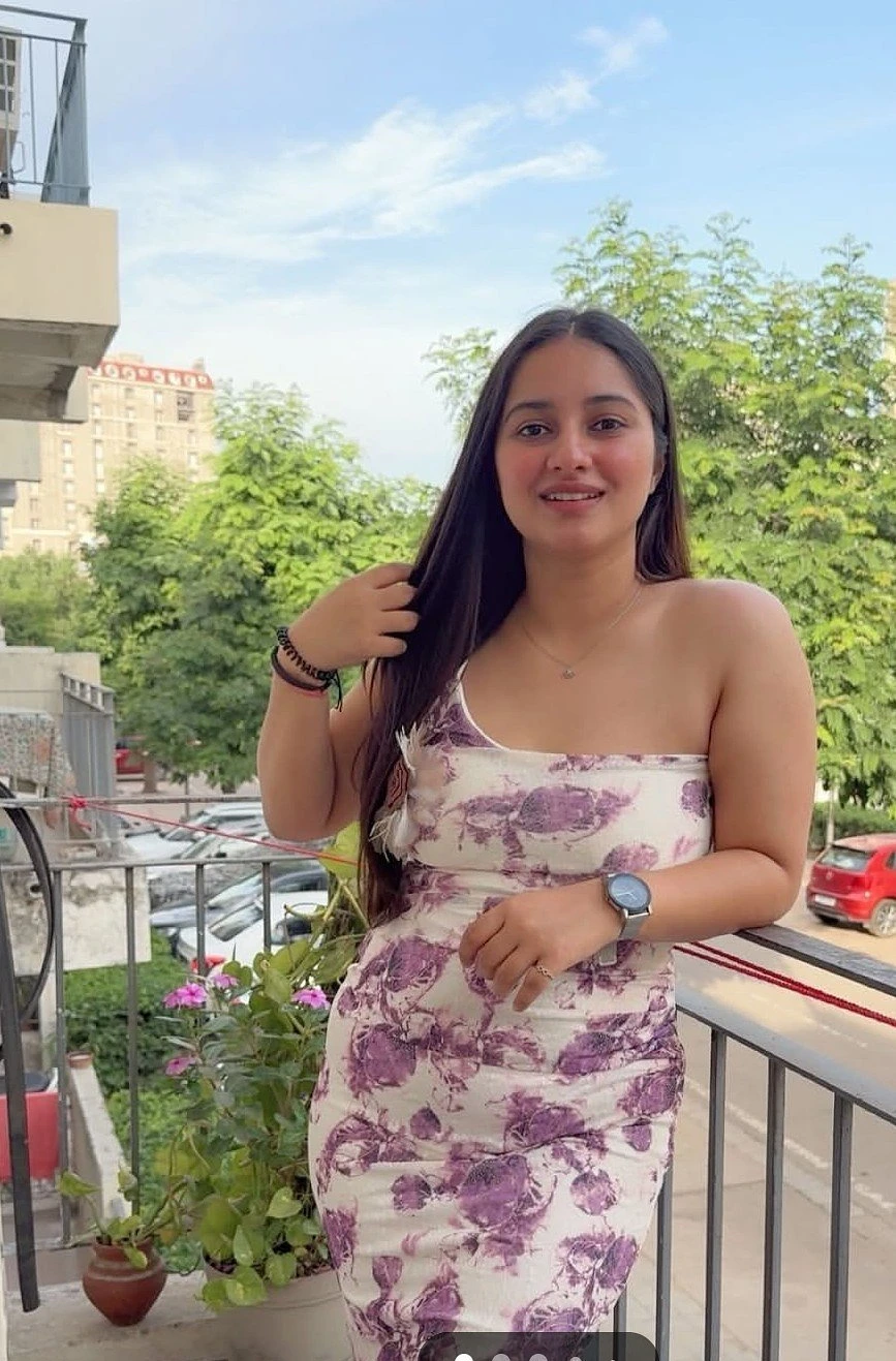 Sakshi Reddy꧁༒🥀꧁ Cam Queen 🧿 & Meet Gfe – Indian escort in Hyderabad — 1 / 3