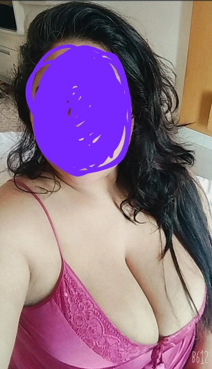 Angel Thakur RealMeet @ Camshow – Indian escort in New Delhi — 6 / 16