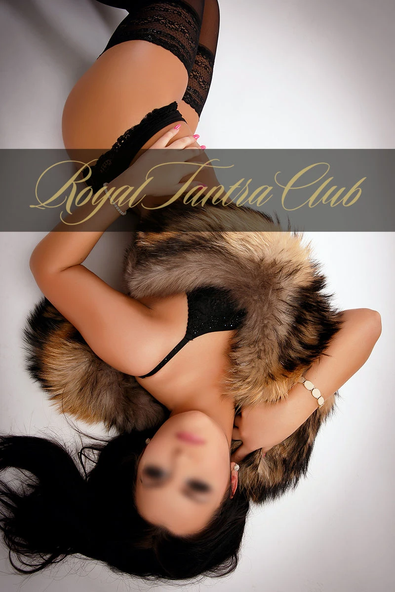 Simona – Slovakian masseuse in Bratislava — 13 / 15
