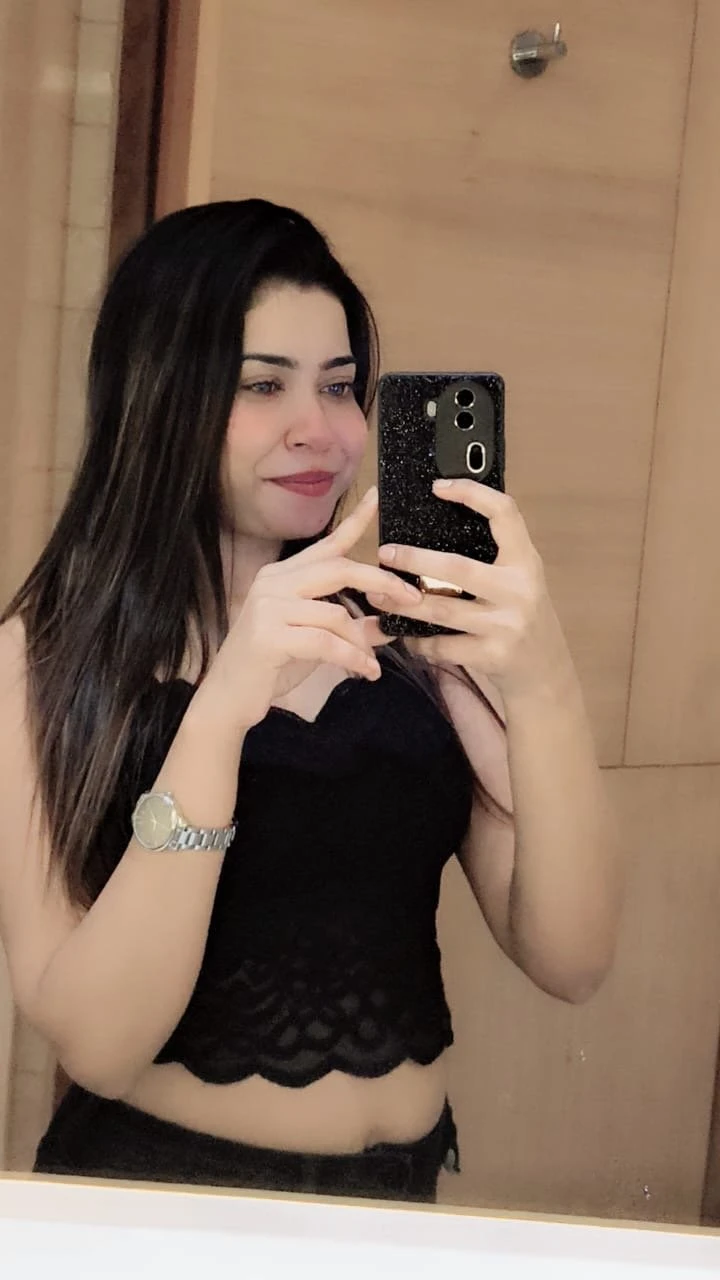 Quamat – Indian escort in Lucknow — 9 / 12