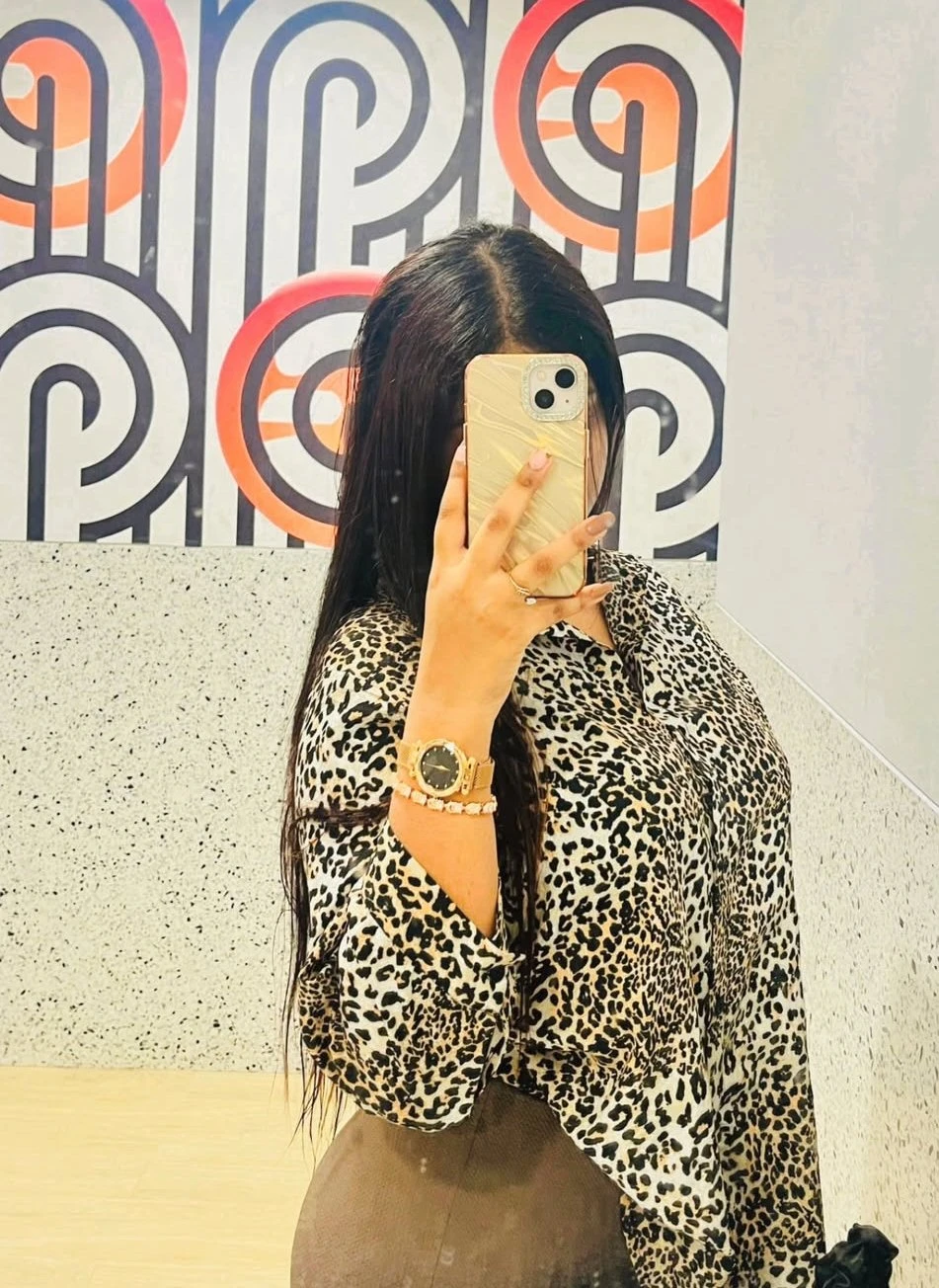 Fun and Nude Cam/real Meet – Indian escort in Noida — 3 / 5