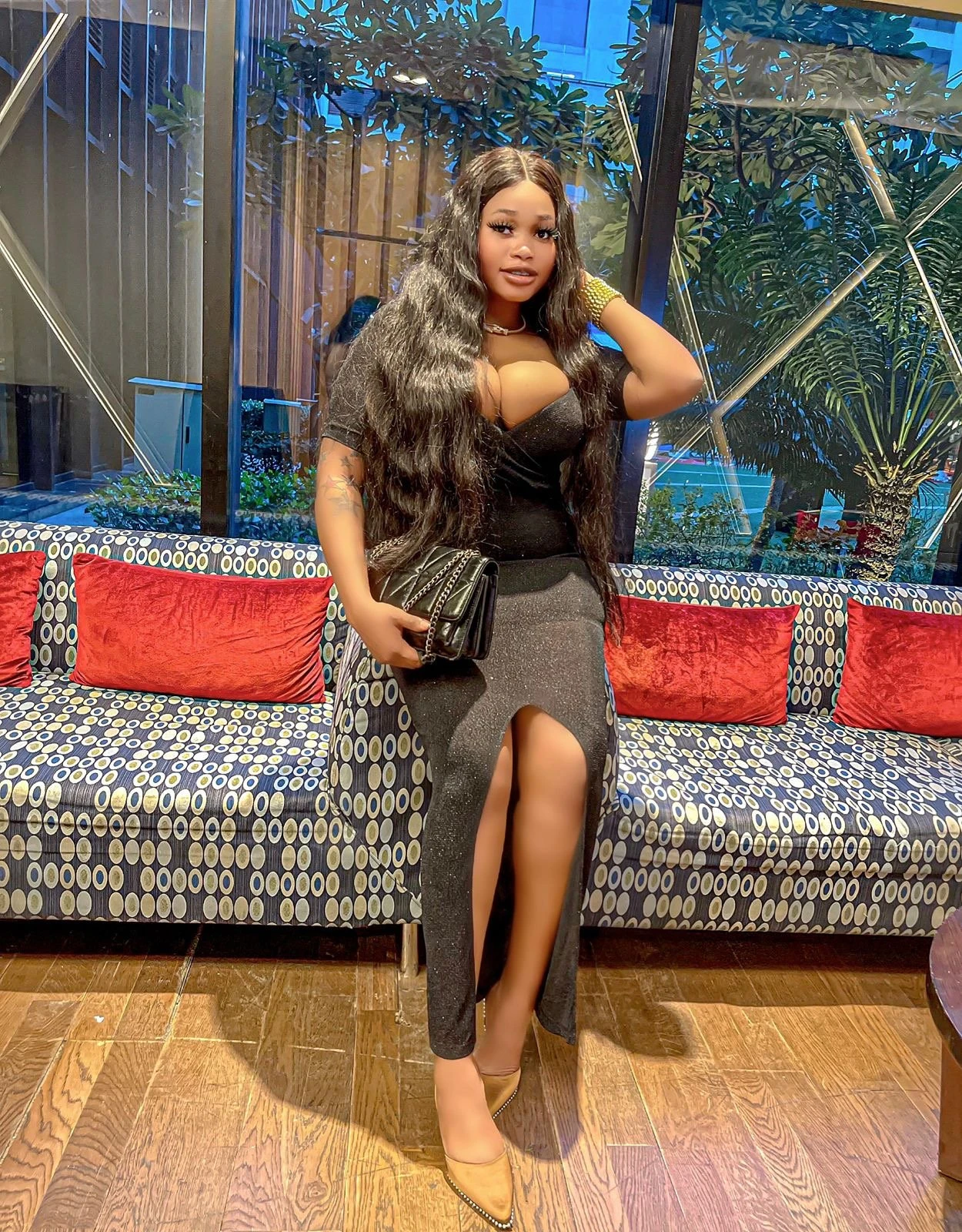 Juicy Berry With Curvy Ass Big Melons – Angolan escort in New Delhi — 5 / 6
