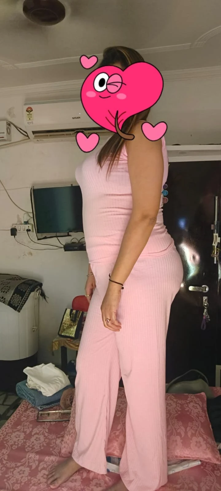 Rakhi – Indian escort in New Delhi — 2 / 4