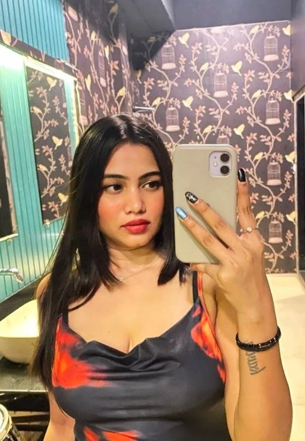 Suha – escort in Maldives — 1 / 3
