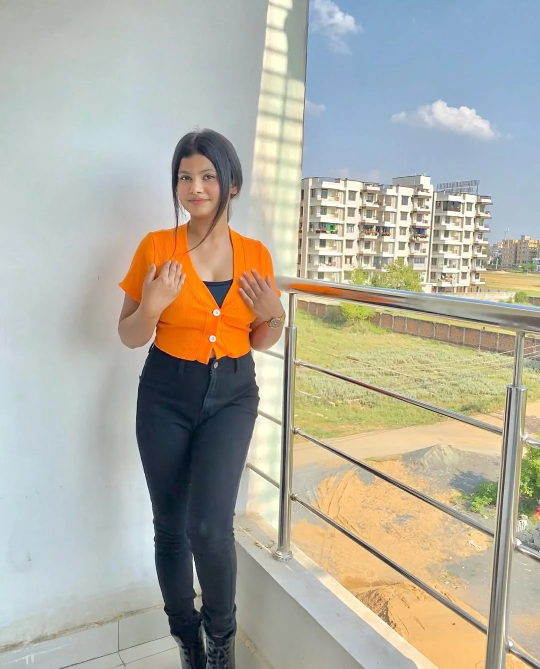 Real Service Cash Payment Verified Girl – Indian escort in Kolkata — 6 / 9