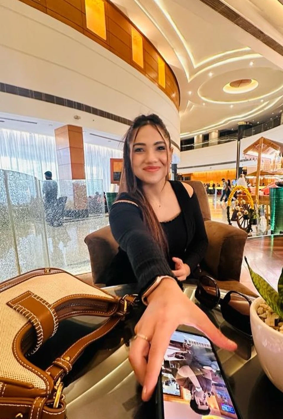 Rani Sharma – escort in Colombo — 2 / 3