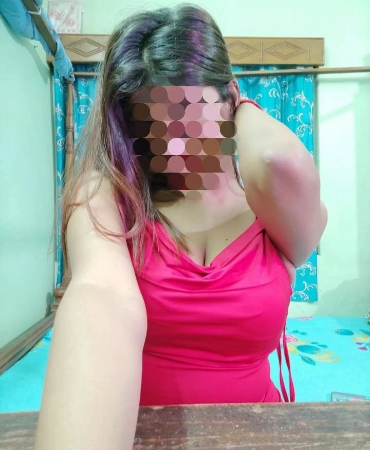 Ayushi real meet & cam show – Indian escort in Pune — 2 / 3