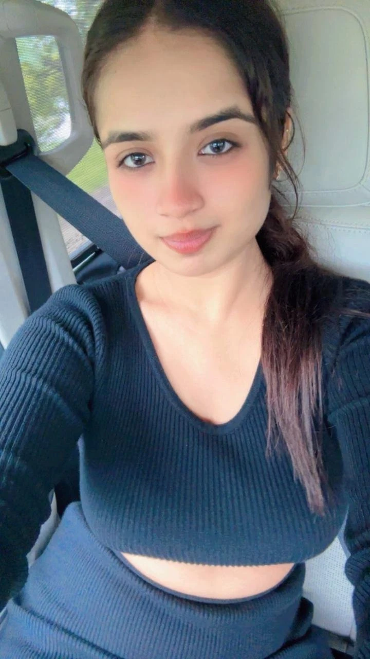Riya Escorts – Indian escort in Hyderabad — 5 / 12