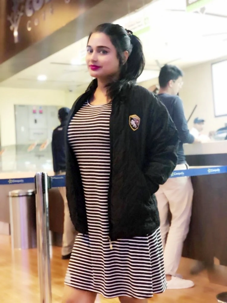 Mehak Sharma – Indian escort in Mumbai — 4 / 6