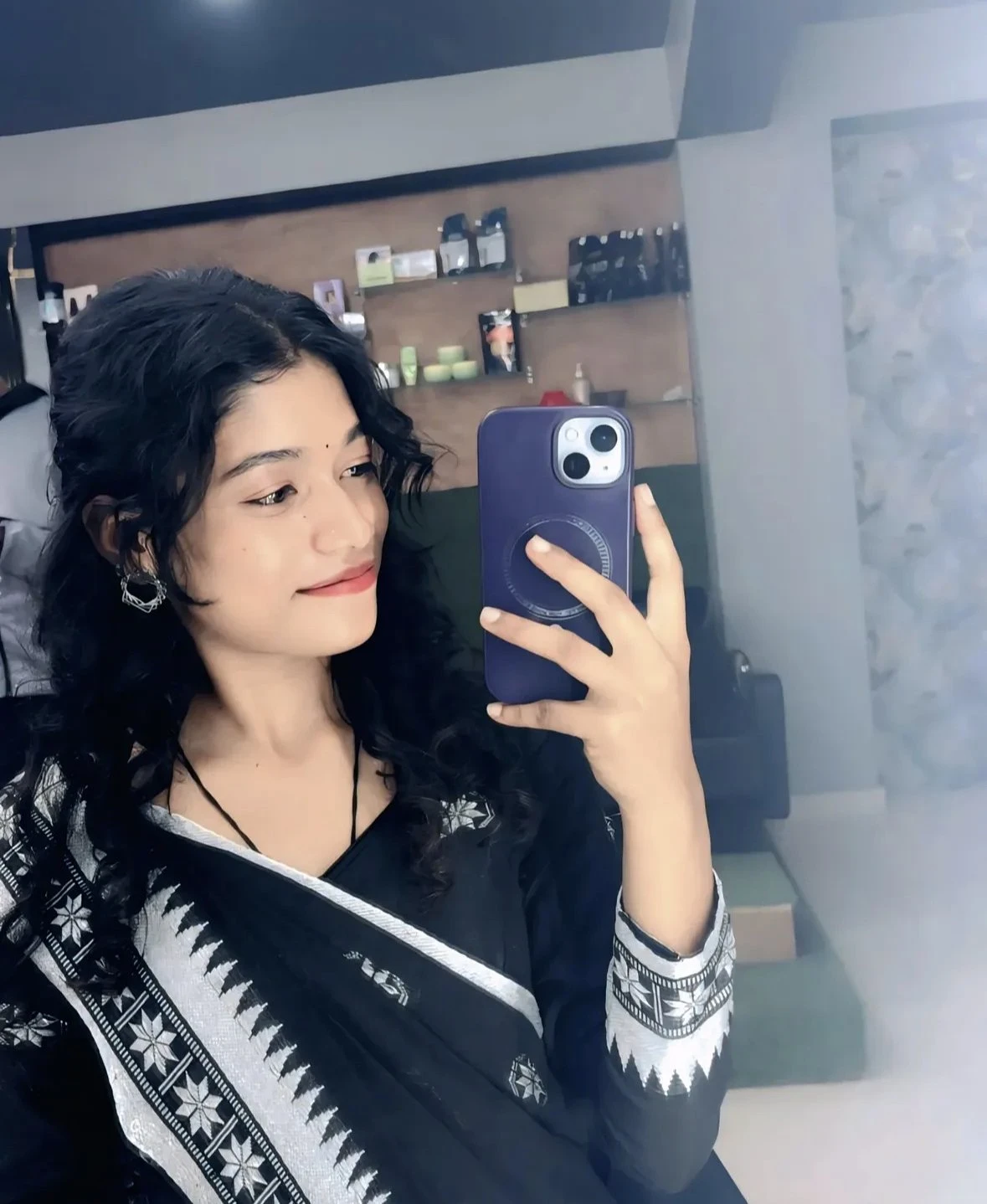 Veshali(cam& meet )new in Hyderabad – Indian escort in Hyderabad — 5 / 7