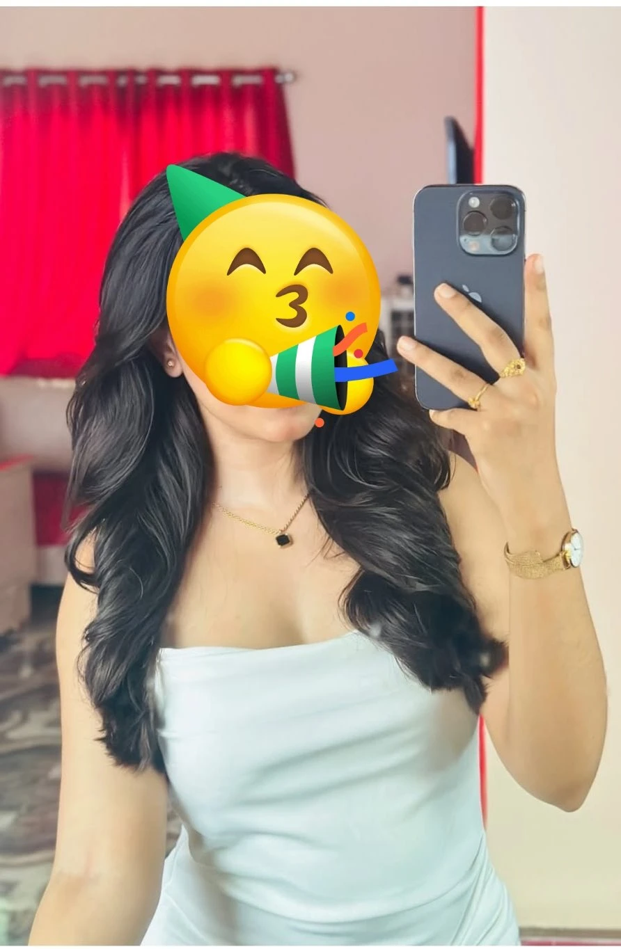 Charu – Indian escort in Mumbai — 5 / 8