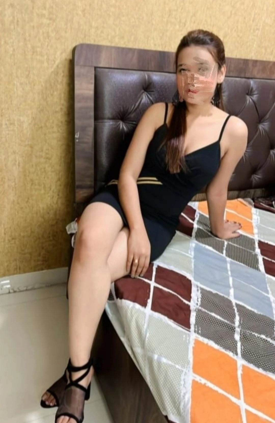 GFE & Real meet, cam session – Indian escort in Pune — 3 / 6