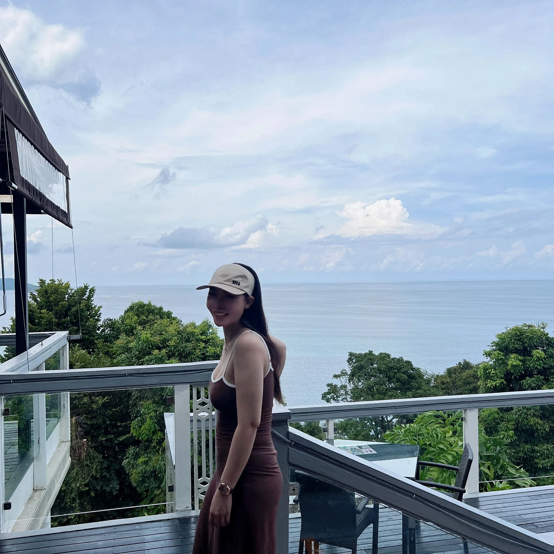 Anna – Vietnamese escort in Ho Chi Minh City — 9 / 19