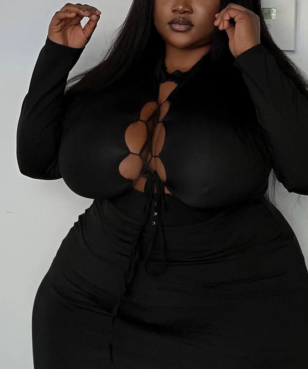 Aida – Ivorian escort in Dakar — 5 / 8