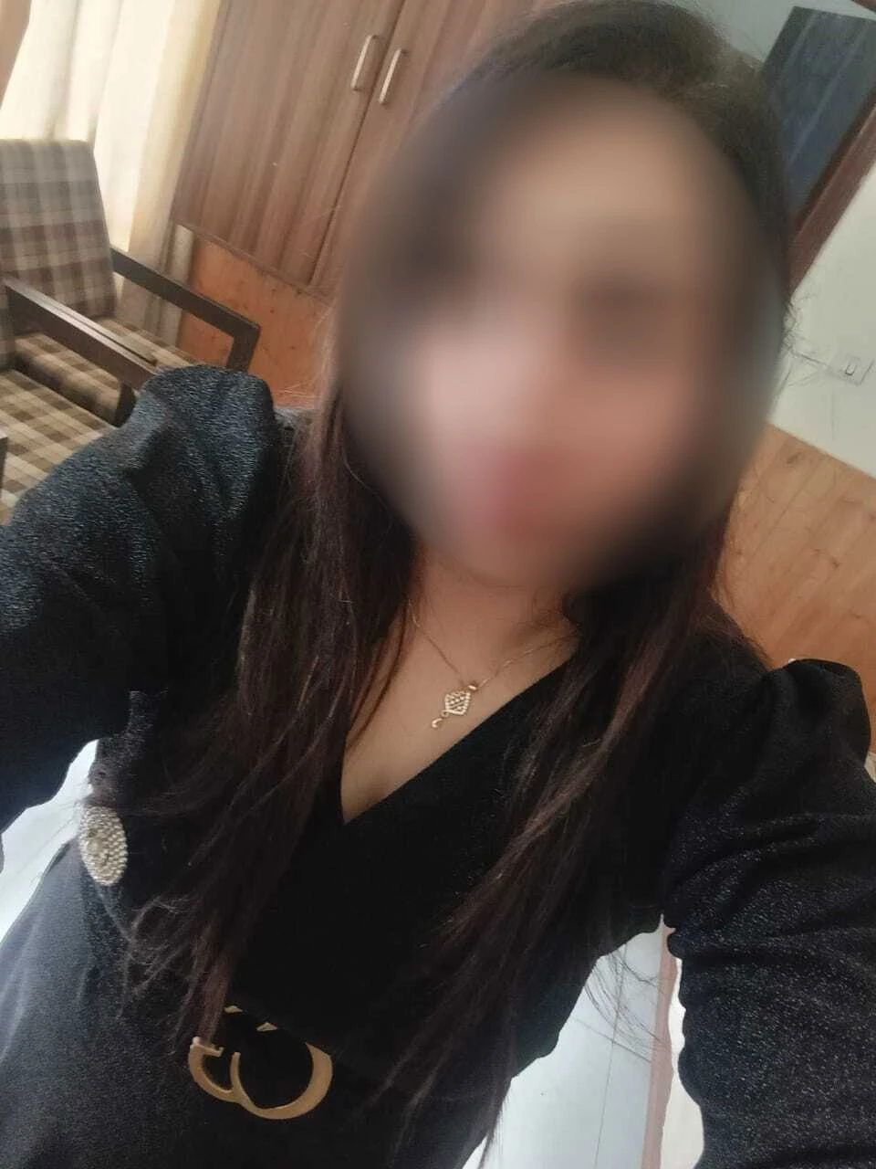 Riya Call Girl and Escort Service – Indian escort in Lucknow — 1 / 3