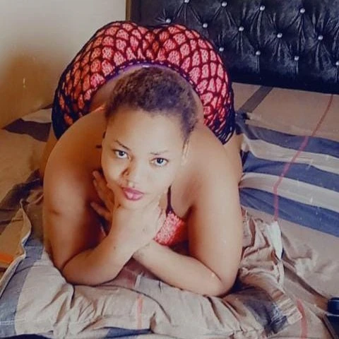 Lily – South African escort agency in New Delhi — 1 / 2