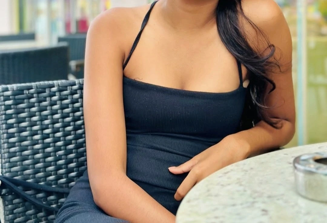 Erashi – Sri Lankan escort in Colombo — 4 / 5