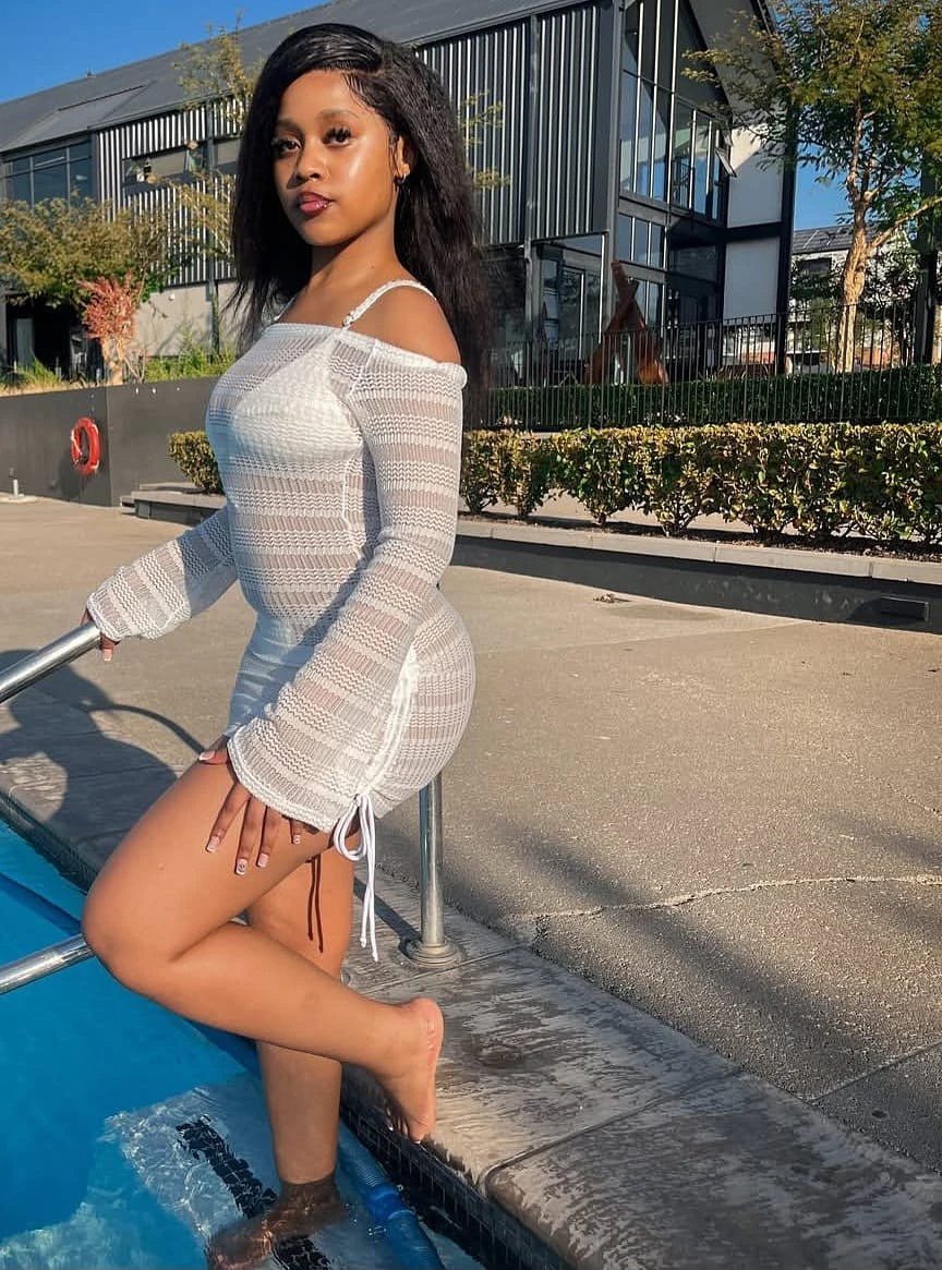 Viola – South African escort in Chandigarh — 3 / 5