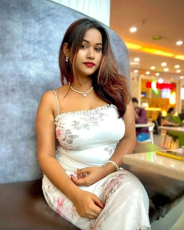 Suchitra Rao – Indian escort in Navi Mumbai — 2 / 4