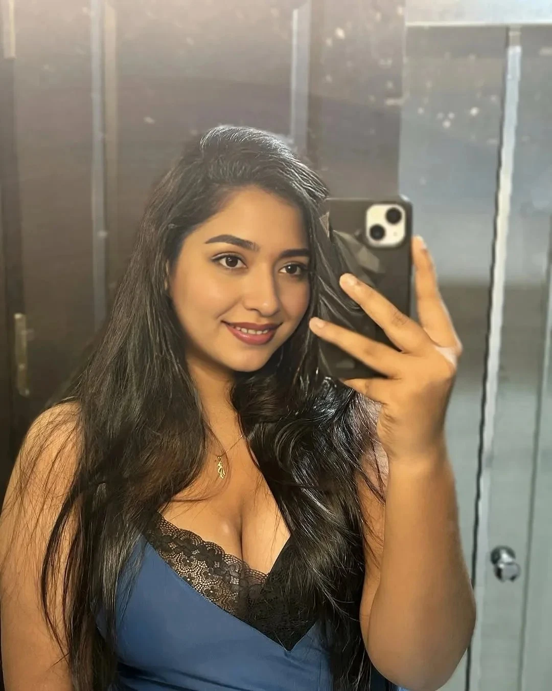 Radhika – Indian escort in Kolkata — 3 / 5