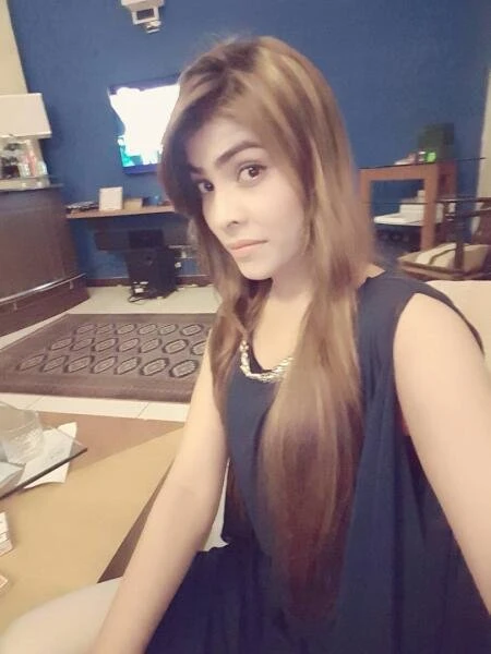 Anam Butt – Pakistani escort in Karāchi — 5 / 7