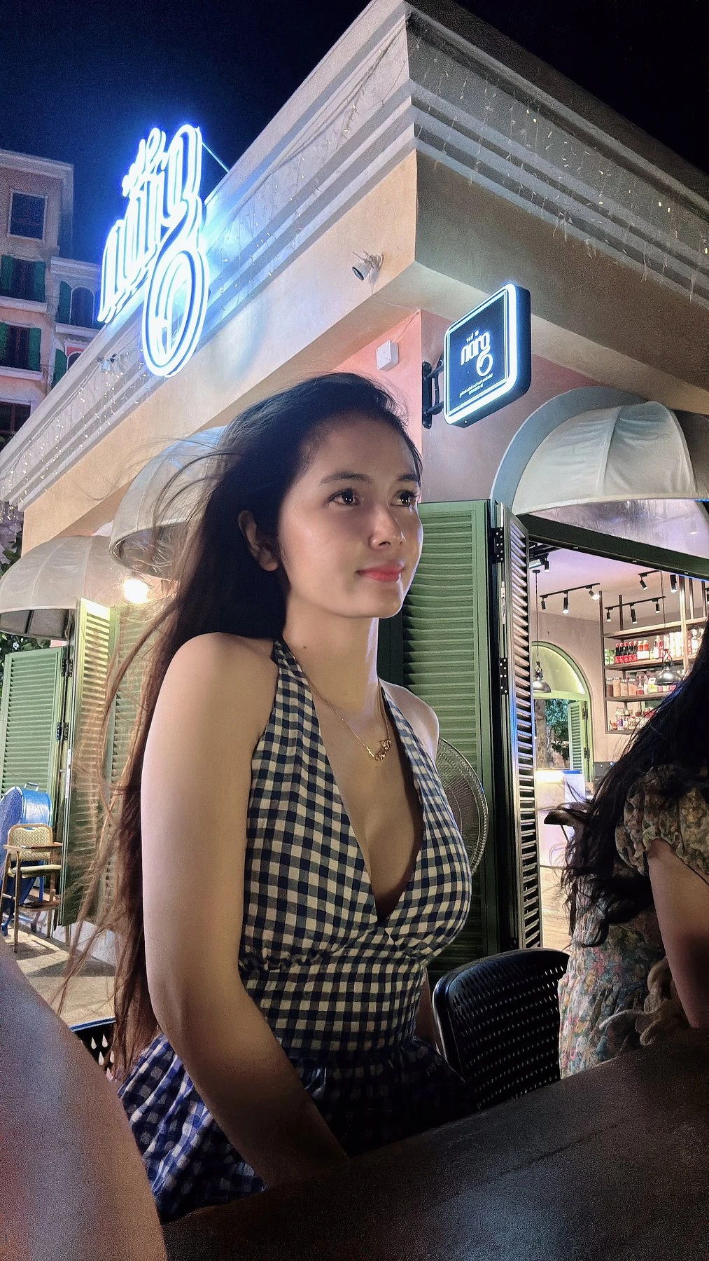 Julie – Vietnamese escort in Ho Chi Minh City — 3 / 8