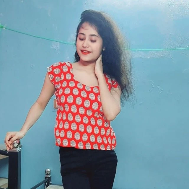 Komal – Indian escort agency in Mumbai — 2 / 9