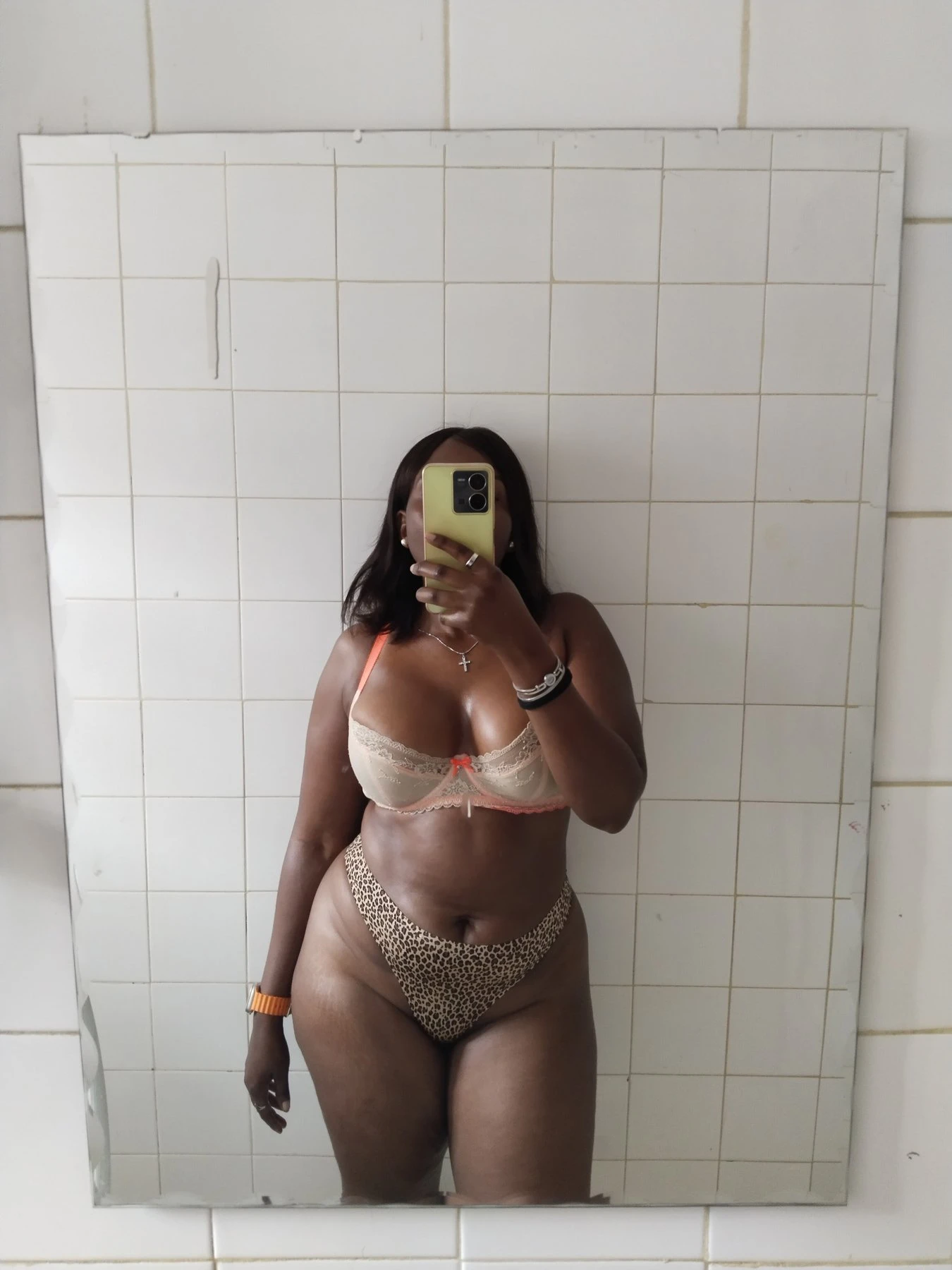 Diel – Ugandan escort in Kampala — 2 / 7