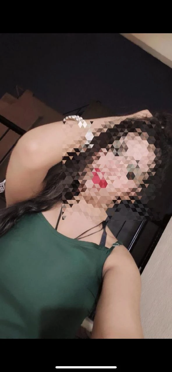 Ishita Webcam and Real meet 🤍 10 – Indian escort in New Delhi — 5 / 10