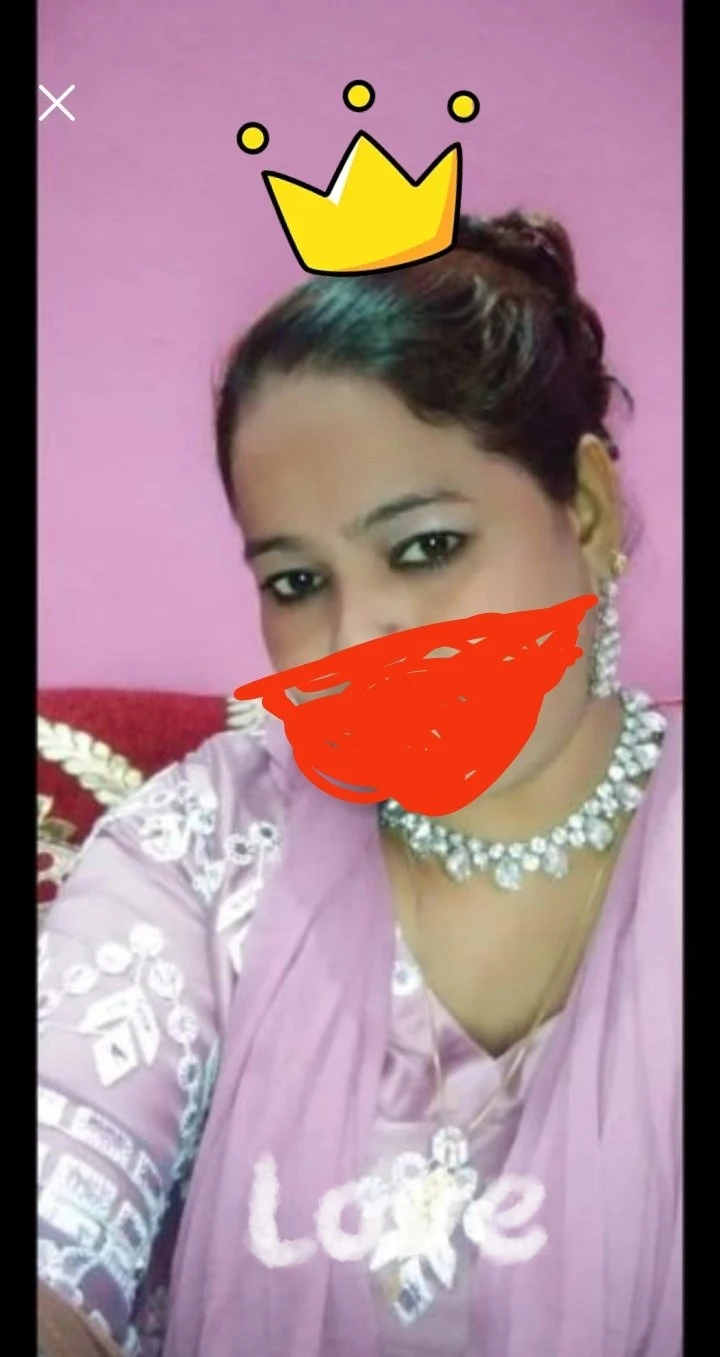 Neha (Cam and real meet) – Indian escort in Mumbai — 3 / 6