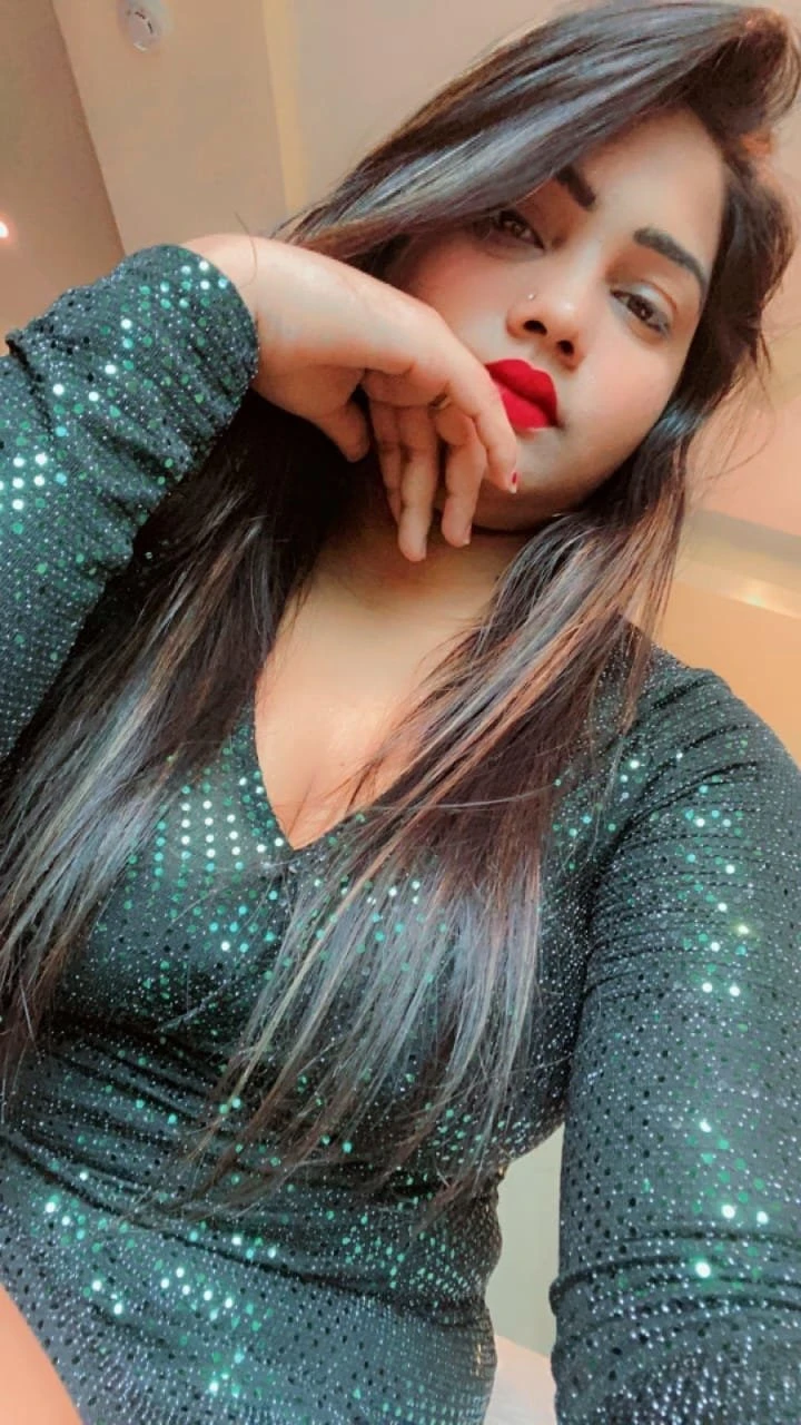 Zeenat Independent Full Safe & Secure – Indian escort in Pune, Escort, Pune