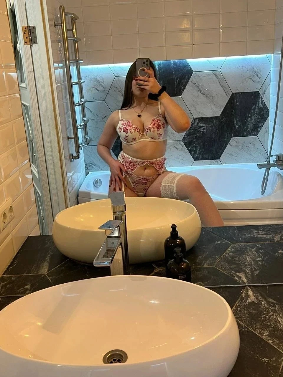 Даніела – Ukrainian escort in Kiev — 4 / 5