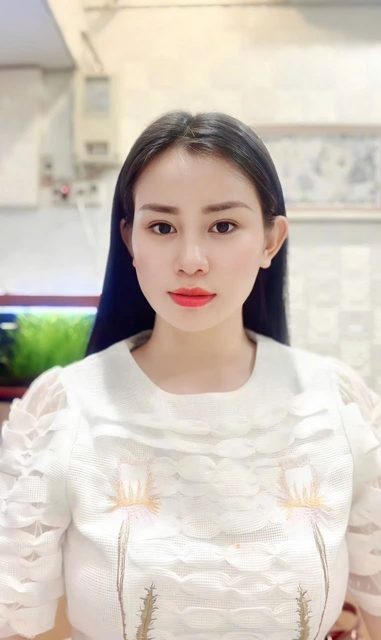 Mi Mi – Indonesian escort in Ho Chi Minh City — 2 / 9