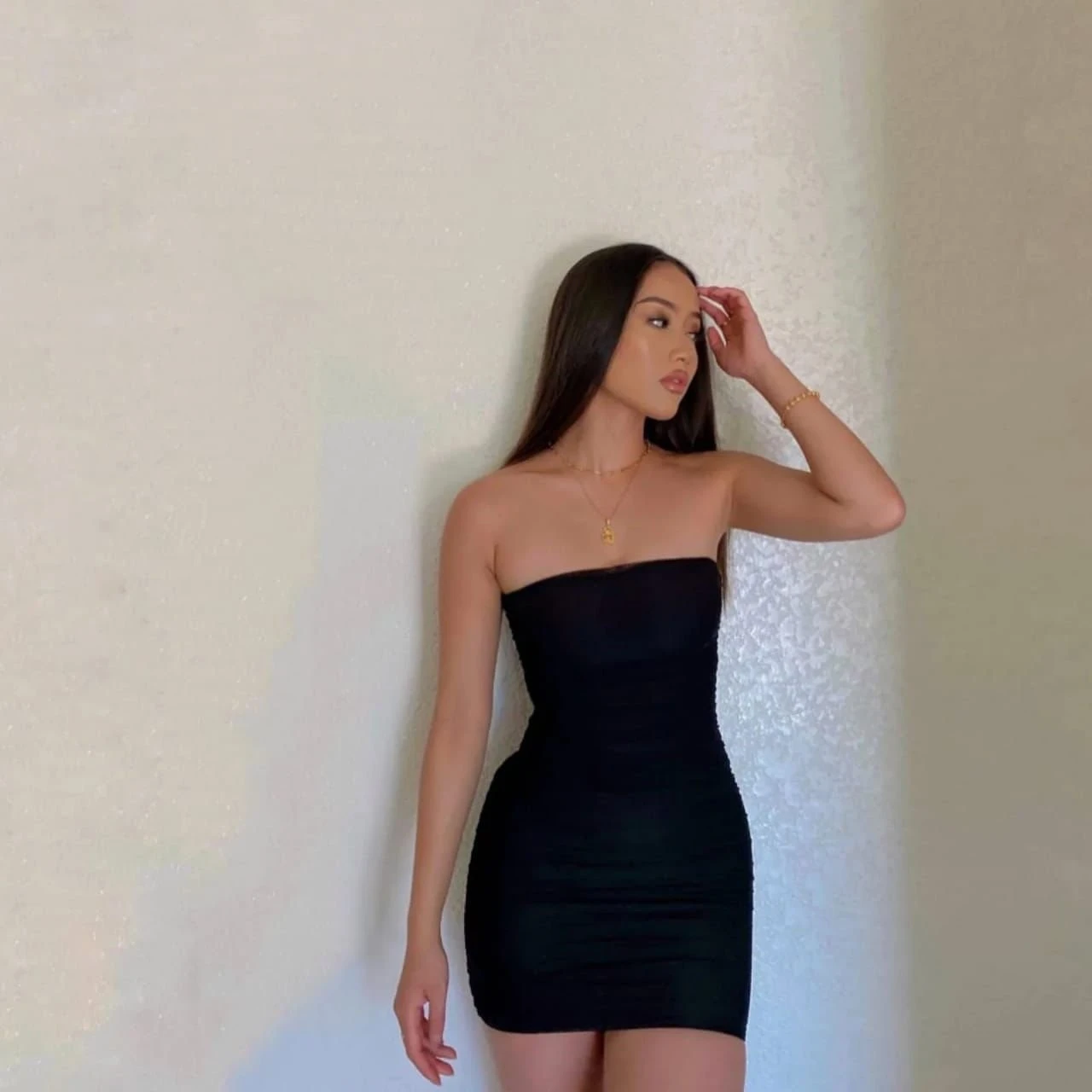 Elysées – Singaporean escort in Ho Chi Minh City — 8 / 11